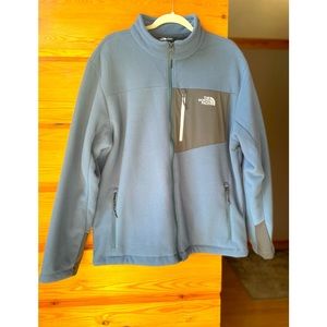 The North Face Mens Fleece blue jacket. Size XL.